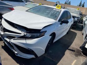 Salvaged Cars 2022 Toyota Camry