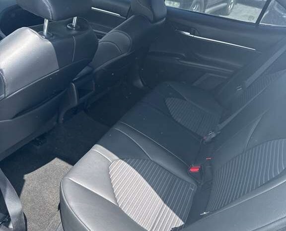 
								Salvaged Cars 2022 Toyota Camry full									