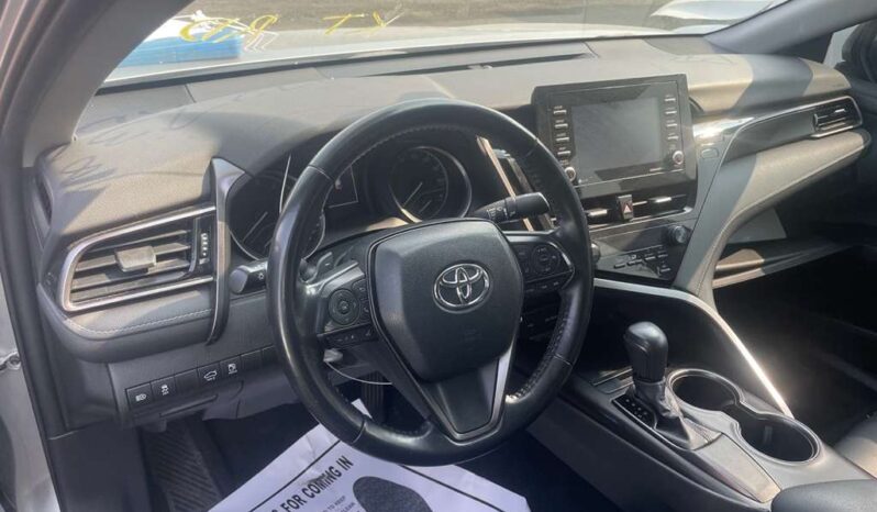 
								Salvaged Cars 2021 Toyota Camry full									