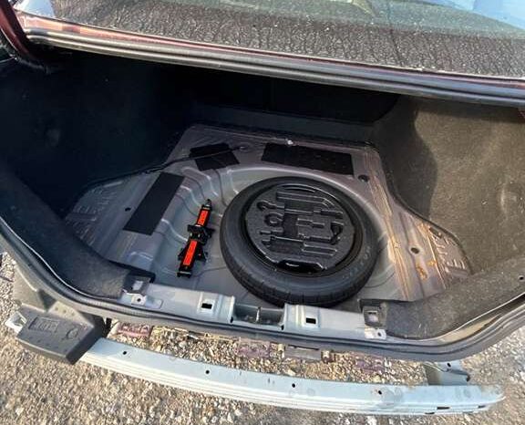 
								Salvaged Cars 2023 Nissan Sentra full									