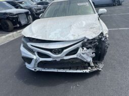
										Salvaged Cars 2022 Toyota Camry full									