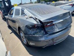 
										Salvaged Cars 2014 Tesla Model S full									