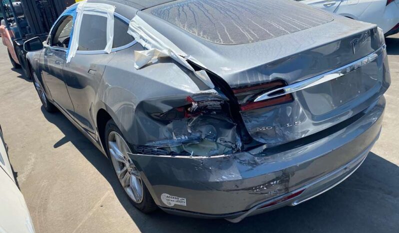 
								Salvaged Cars 2014 Tesla Model S full									