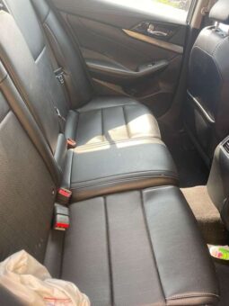 
										Salvaged Cars 2023 Nissan Maxima full									