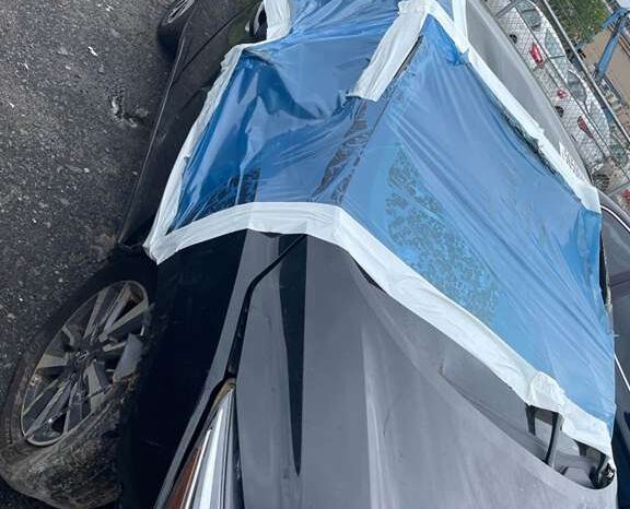 
								Salvaged Cars 2023 Nissan Versa full									