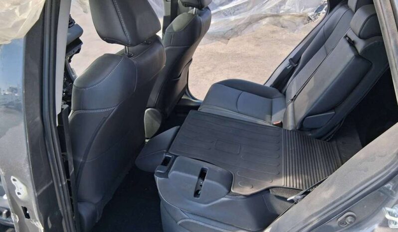 
								Salvaged Cars 2024 Toyota RAV4 full									