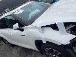 
										Salvaged Cars 2020 Toyota Highlander full									