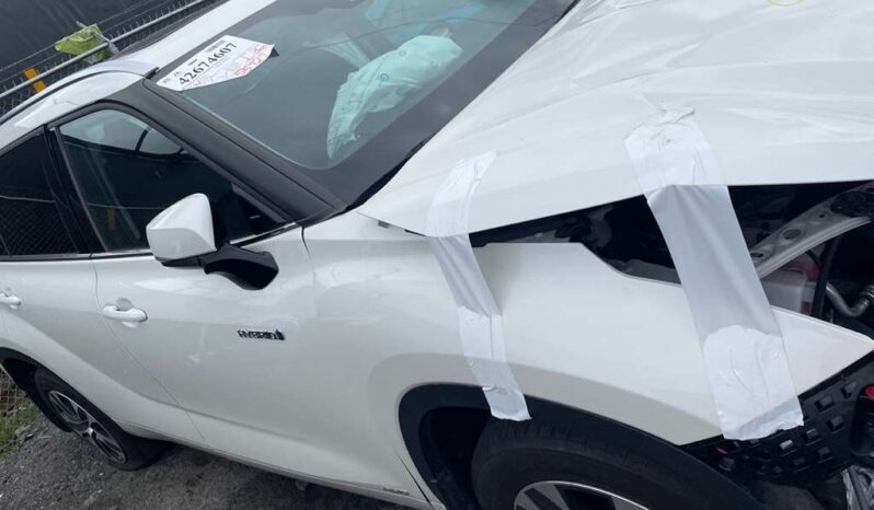 
								Salvaged Cars 2020 Toyota Highlander full									