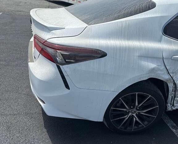 
								Salvaged Cars 2022 Toyota Camry full									