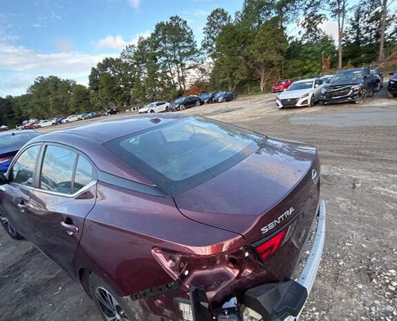 
								Salvaged Cars 2023 Nissan Sentra full									