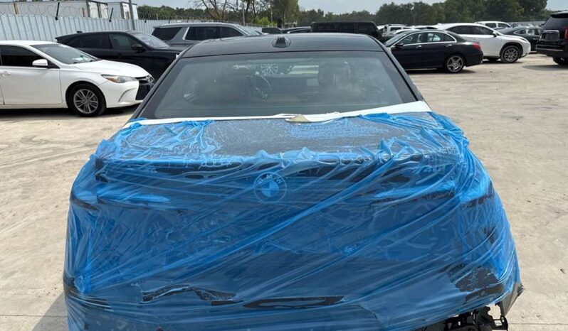 
								Salvaged Cars 2024 BMW 740i full									