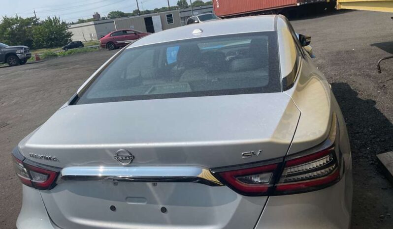 
								Salvaged Cars 2023 Nissan Maxima full									