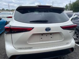 
										Salvaged Cars 2020 Toyota Highlander full									