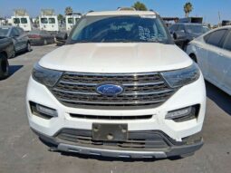 
										Salvaged Cars 2021 Ford Explorer full									