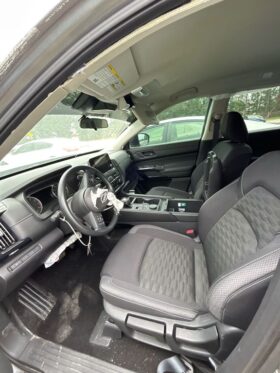 Salvaged Cars 2024 Nissan Pathfinder
