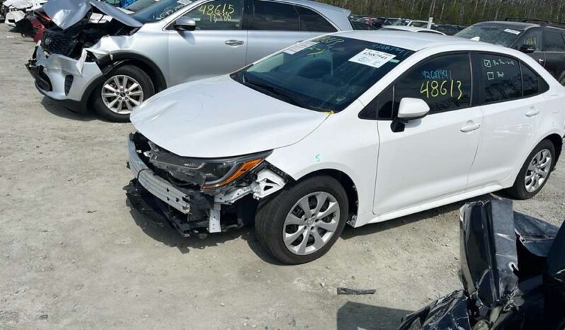 
								Salvaged Cars 2024 Toyota Corolla full									