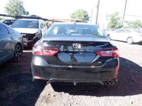 Salvaged Cars 2024 Toyota Camry