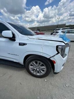 
										Salvaged Cars 2023 GMC Yukon full									