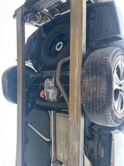 
										Salvaged Cars 2020 Toyota Highlander full									