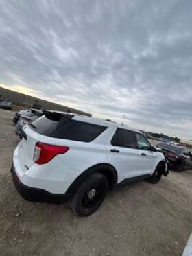 Salvaged Cars 2023 Ford Explorer